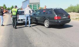 Vokiškas derbis: vienas "Audi" sudaužė du "BMW"