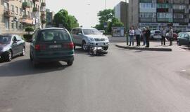 Nekaltas motociklininkas spruko iš avarijos vietos