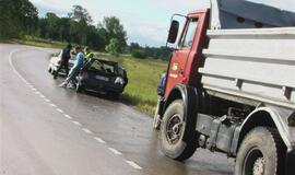 Lietingo ryto avarijoje sužeisti trys lenkai