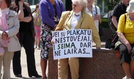 Piketuotojai ragino kastruoti iškrypėlius