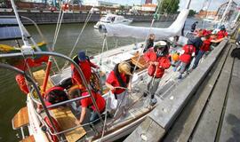 "Lietuva" išpaukia į didžiųjų burlaivių regatą