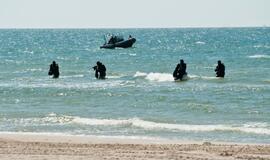 Ramų paplūdimį sudrebino karinė technika