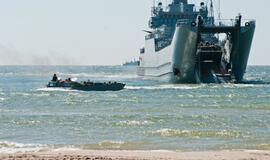 Ramų paplūdimį sudrebino karinė technika