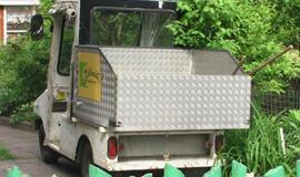 Užstrigus greičio pedalui, prispaudė savo mamą