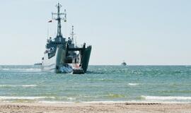 Ramų paplūdimį sudrebino karinė technika