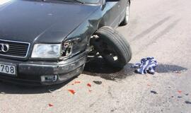 Vokiškas derbis: vienas "Audi" sudaužė du "BMW"