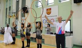 Olimpinė ugnis palydėta į kelionę