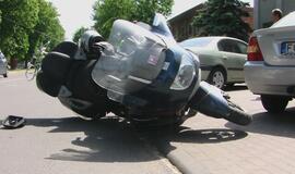 Vasaros pradžia pažymėta motociklo avarija