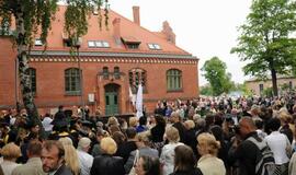 Klaipėdos universitete atidengta skulptūra "Polėkis"