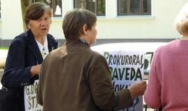 Piketas prie Klaipėdos apygardos prokuratūros