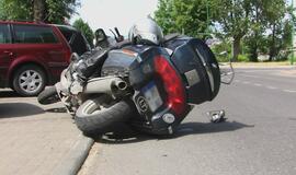Vasaros pradžia pažymėta motociklo avarija