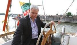 Vytautas Grubliauskas kratosi dieviškumo