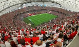 "Euro-2012" rungtynes stadionuose stebėjo beveik 1,5 mln. žiūrovų