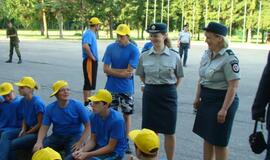 Jaunieji šauliai ir policijos rėmėjai poilsiauja pajūry