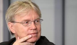 Ministras: mažėja socialinės pašalpos gavėjų