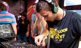 "Movida Corona" didžėjai keliasi į pajūrį