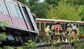 Berlyne nuo bėgių nuvažiavus miesto traukiniui sužeisti šeši žmonės