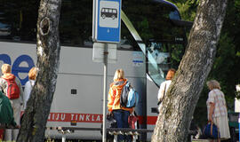 Išlaidas mažina internetiniai pakeleiviai