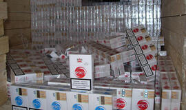 Medininkuose sulaikyta ketvirčio milijono litų vertės cigarečių kontrabanda