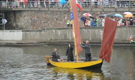 "Dangės flotilė" įveikė sienas bei kėlė tiltus