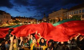 Rūtą Meilutytę pasitiko tūkstančiai gerbėjų