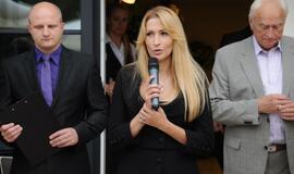 Antanas ir Daina Bosai Karklėje atidarė poilsio ir pramogų kompleksą