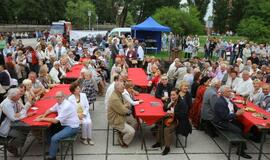 Ošė senamiesčio kiemų vaikų prisiminimų jūra