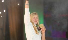 Rūtą Meilutytę pasitiko tūkstančiai gerbėjų