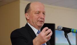 Premjeras: turime ir toliau išlikti gerai su savo finansais besitvarkančia valstybe