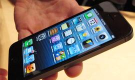 "Apple" pristatė naująjį "iPhone 5"