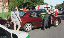 Apsvaigęs nuo narkotikų, "lūžo" prie vairo