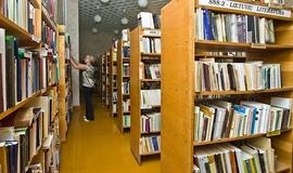 Mokyklų bibliotekose nėra ką skaityti - naujoms knygoms pirkti neskiriama nė cento