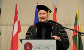 Kanadietė oficialiai tapo pirmąja rektore Lietuvoje