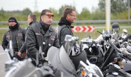 Unikaliame žaidime – per 300 plieninių žirgų