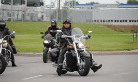 Unikaliame žaidime – per 300 plieninių žirgų