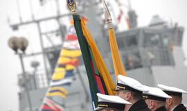 Dujų terminalo ir kariškių kaimynystė kelia klausimų