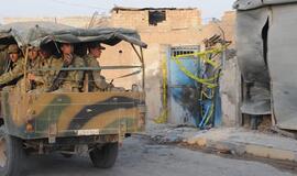 Į Sirijos paleistą kovinį sviedinį Turkija atsakė ugnimi