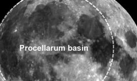 Mėnulio paviršių formavo ir Austrijos dydžio asteroidas