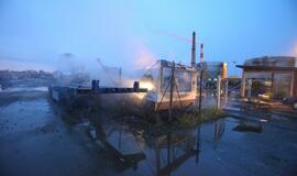 Dubysos gatvėje sudegė statybinis vagonėlis