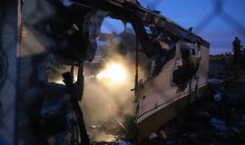 Dubysos gatvėje sudegė statybinis vagonėlis