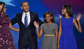 Po įtartino skambučio iš mokyklos, kurioje mokosi B. Obamos dukterys, evakuoti žmonės