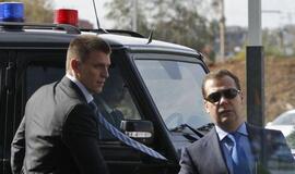 Rusijos premjeras, siekdamas sumažinti transporto spūstis, iš automobilio persės į sraigtasparnį