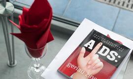 AIDS dieną Klaipėda pažymės raudonu ledu