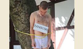 Ispaniją sukrėtė namų netekusių žmonių savižudybės, apribotas šeimų iškraustymas dėl skolų