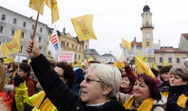 Slovakijos mokytojai pirmą kartą pradėjo neribotą streiką