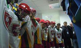 Pasaulio jaunimo ledo ritulio čempionate Lietuva iškovojo pirmą pergalę