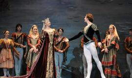 Uostamiestyje maskviečių “Gulbių ežerui“ negailėta plojimų