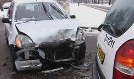 Susidūrė taksi ir "Toyota" markės automobiliai