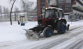 Keliuose kai kur plikledis ir rūkas