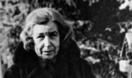 Mirė Nacionalinės kultūros ir meno premijos laureatė poetė Liūnė Sutema